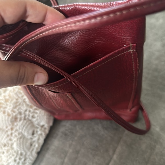 Tanners creek leather cross body purse - Picture 10 of 10